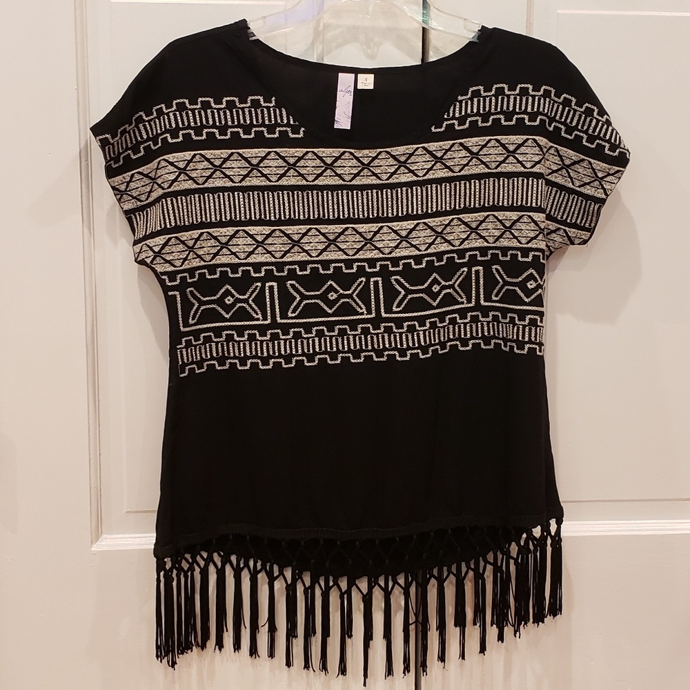 Alya Embroidered Blouse with Fringe